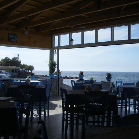 Socrates Apartmens & Restaurant 멜라토스 외부 사진