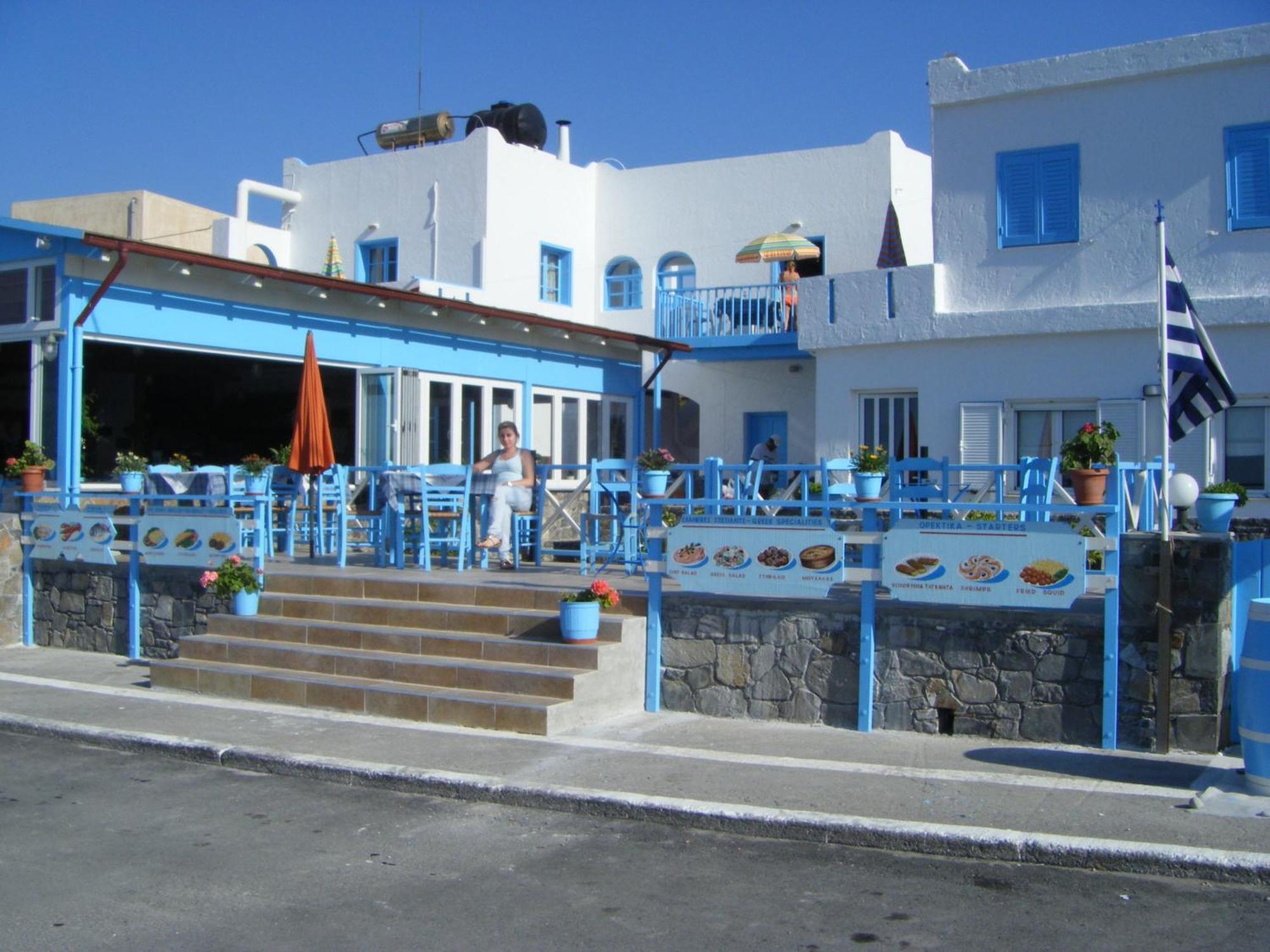 Socrates Apartmens & Restaurant 멜라토스 외부 사진