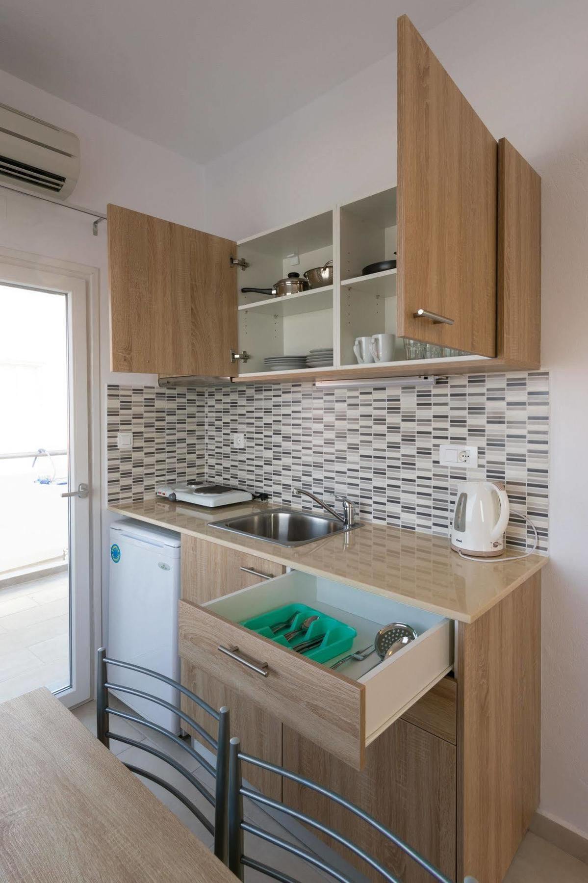Socrates Apartmens & Restaurant 멜라토스 외부 사진